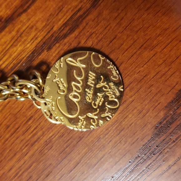 COACH MEDALLION NECKLACE IN GOLDTONE - Picture 4 of 6